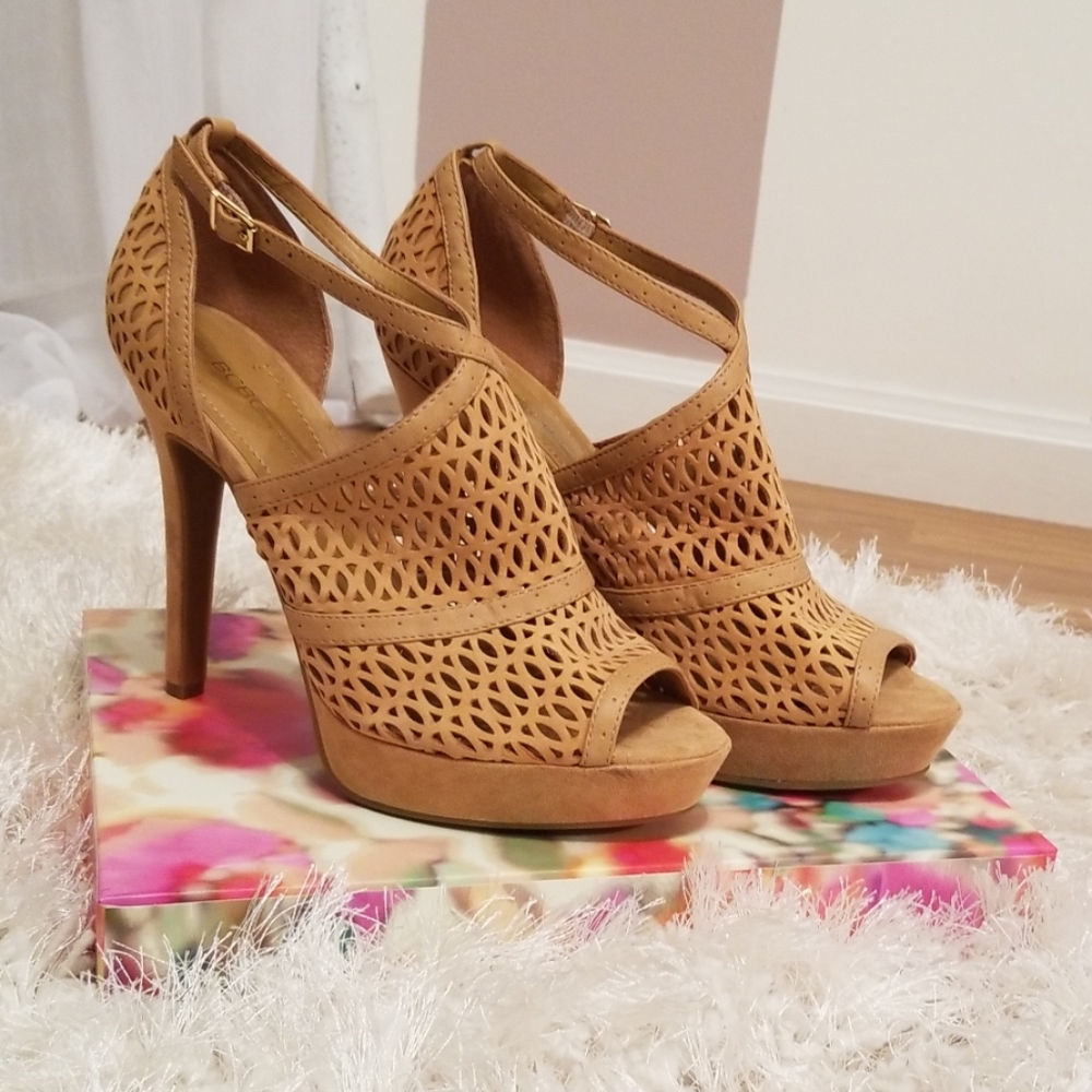 BCBG camel suede heels     #5